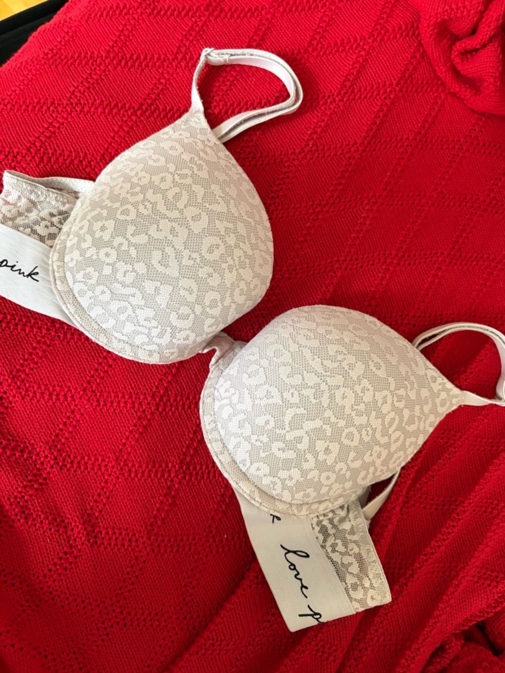 PINK Victoria's Secret Light Blue-Grey Lace Bra
